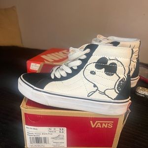 Snoopy Vans